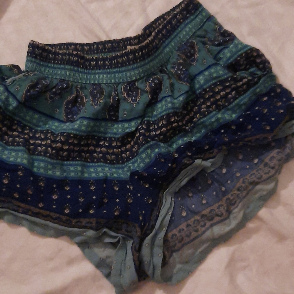 Pattern shorts - Picture 3 of 3